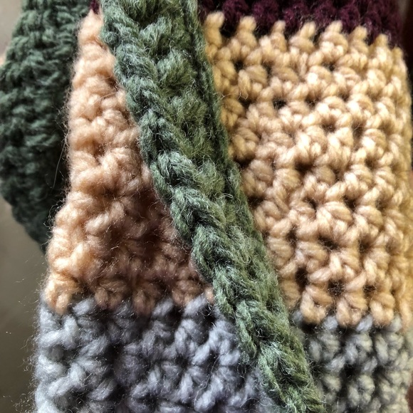 Crocheted Bag - Picture 4 of 4